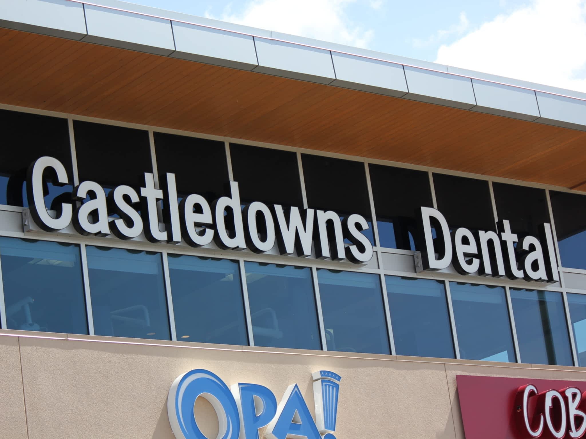 photo Castledowns Dental Clinic-Dr. M G Sloboda