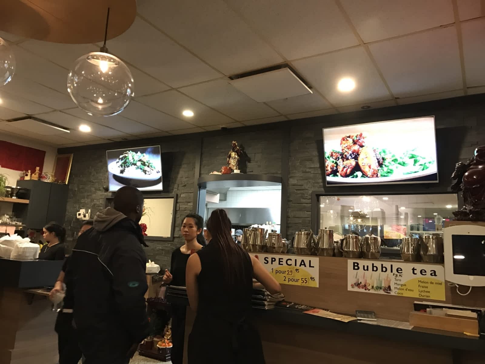 Restaurant Wing Phat Opening Hours 4201, rue Jarry E, SaintLéonard, QC