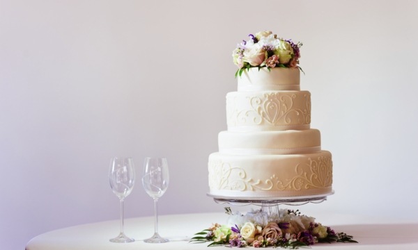 Beautiful wedding cake shops in Vancouver