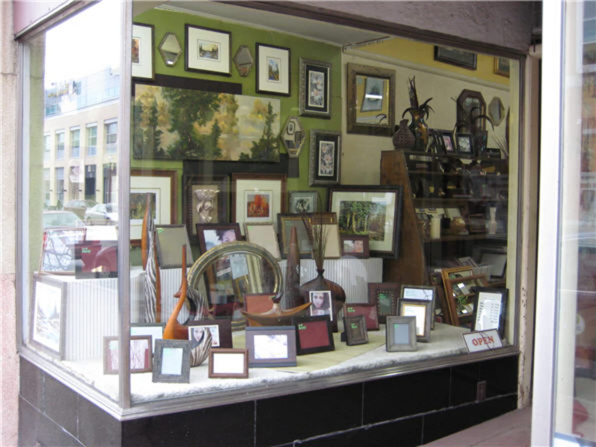 photo P D R Picture Frames