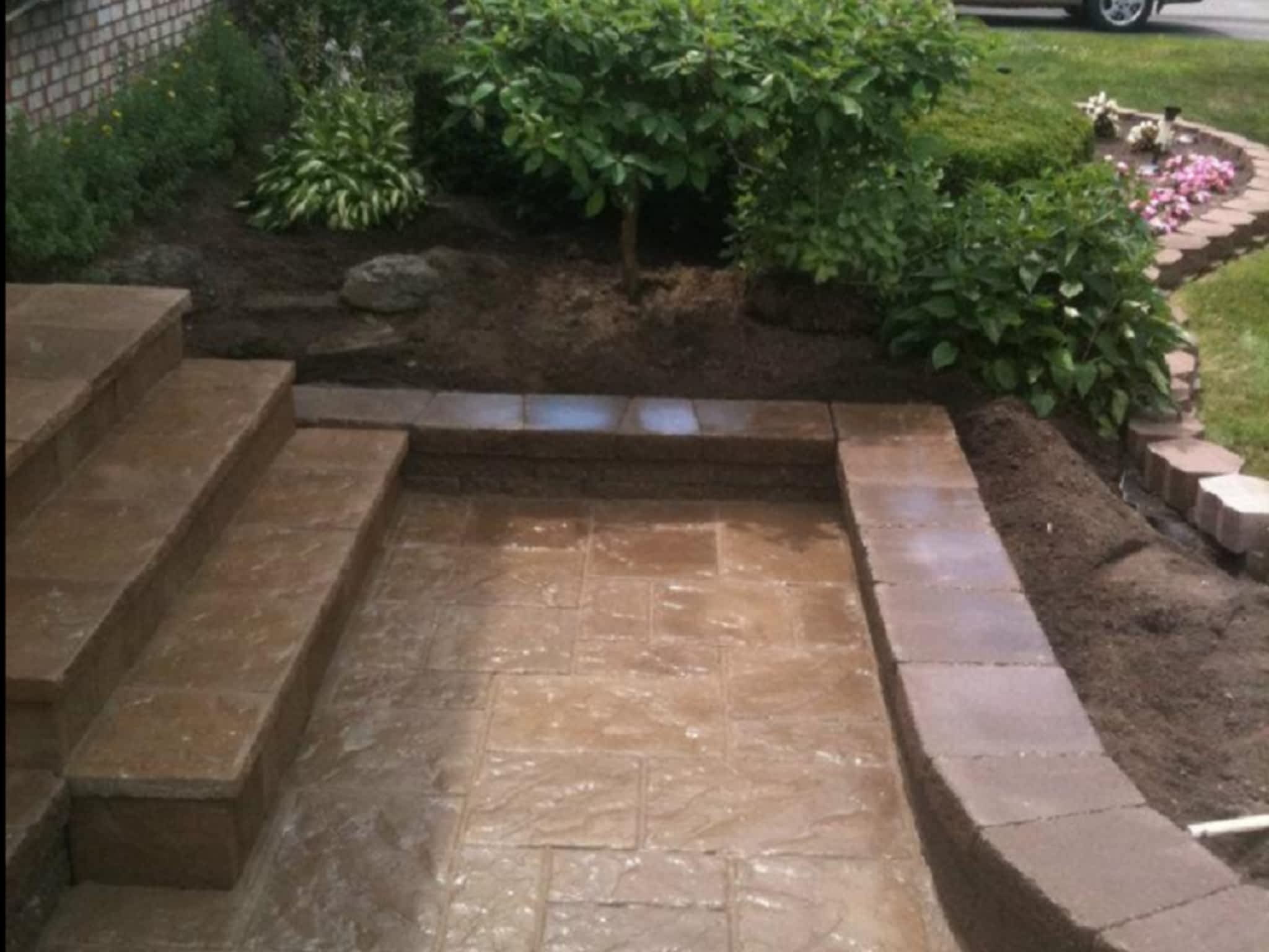 photo Robert Bowden BB Lawn