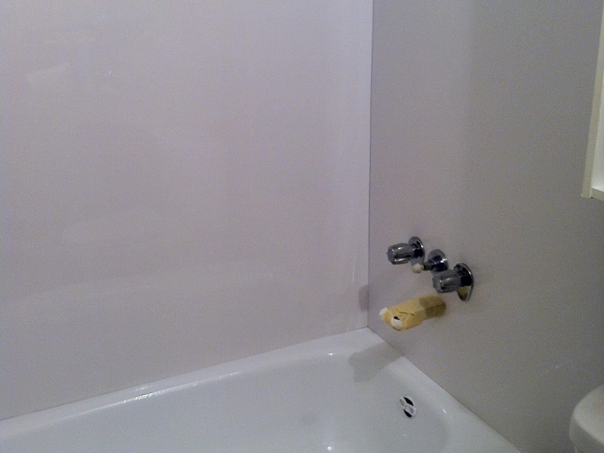 photo Bathmasters Reglazing