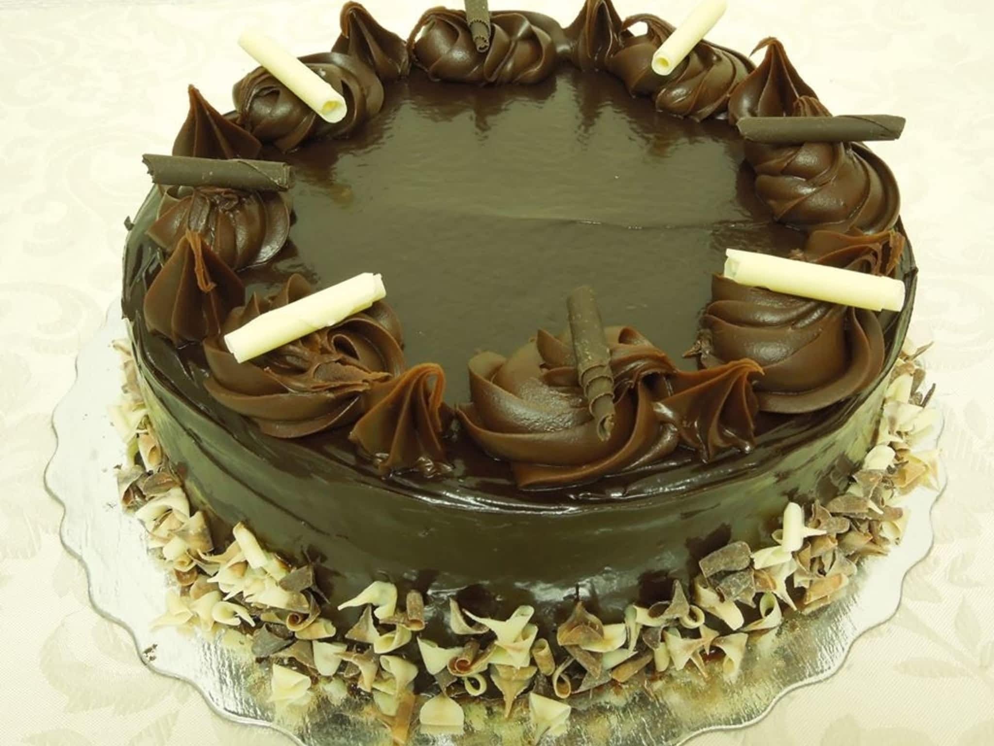 photo Armeen's Cake & Bake Shop