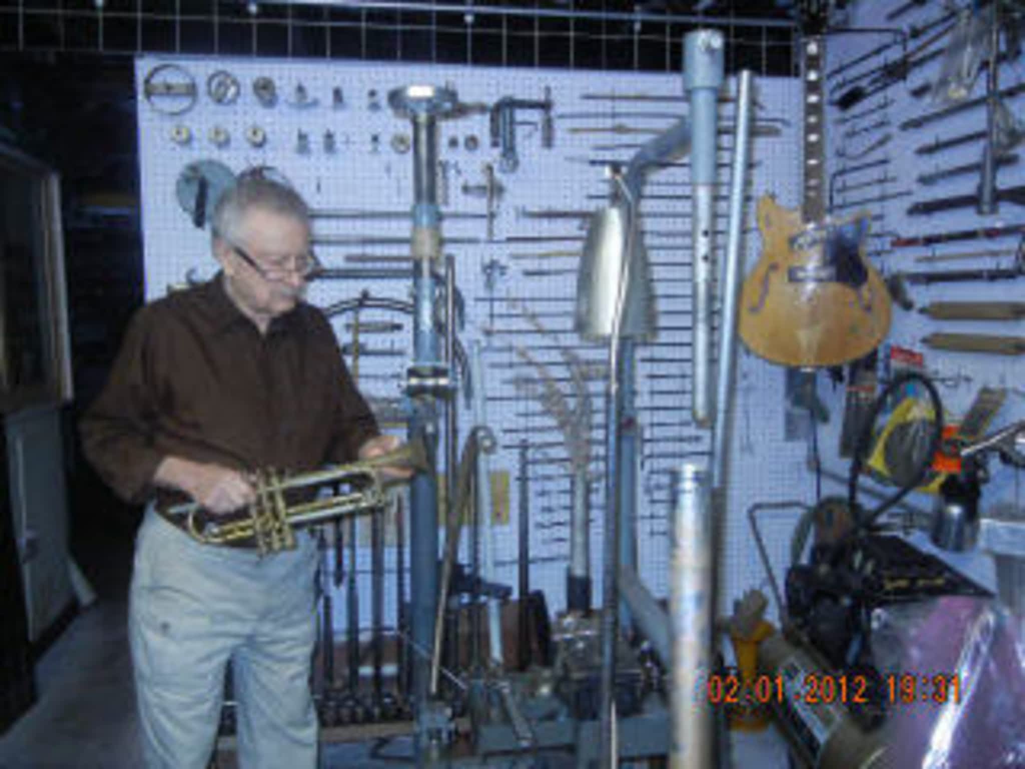 photo Vahik Musical Instrument & Repair