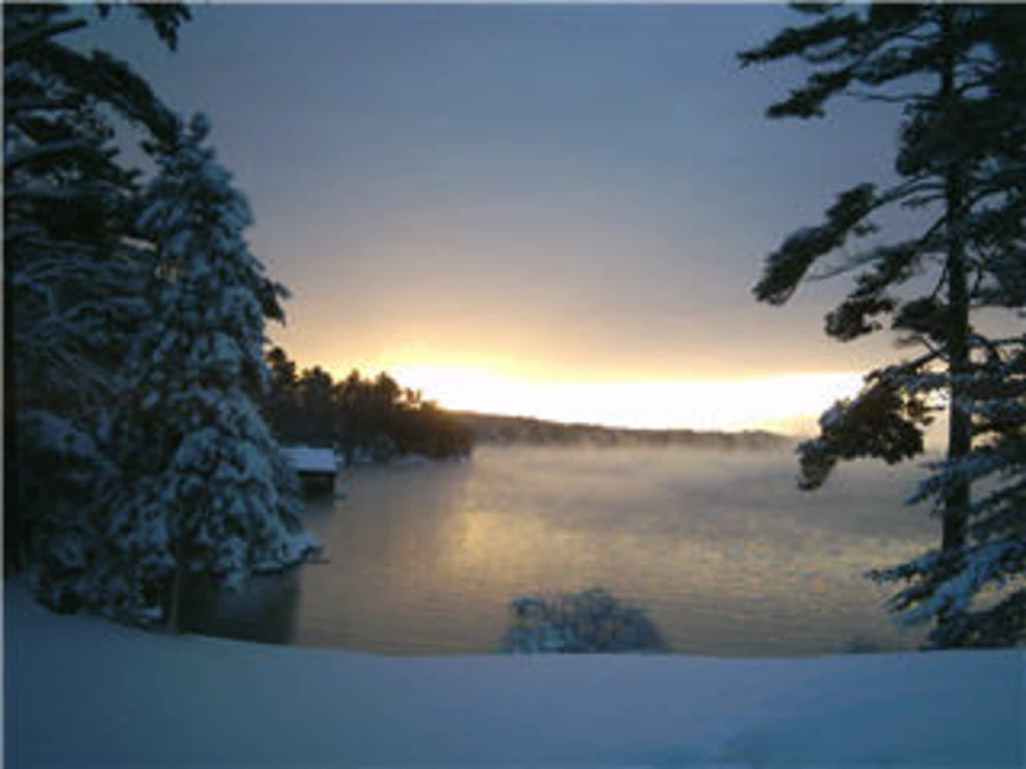 photo Rosseau Lake College