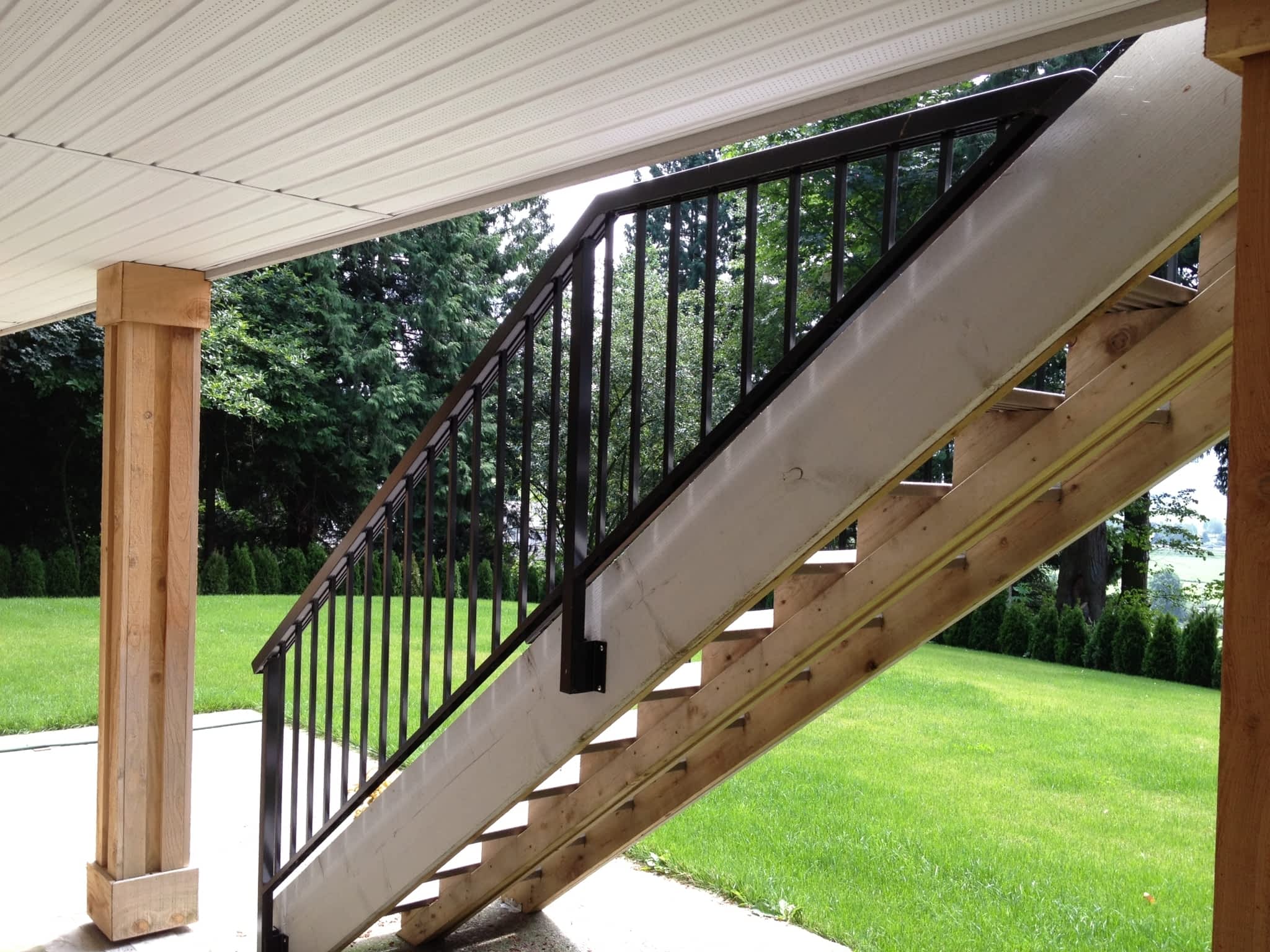 photo Eagle Vinyl Decking