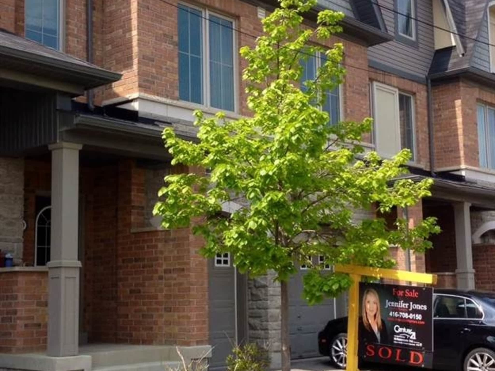 Jennifer Jones Century 21 Millenium Brokerage Brampton, ON 350