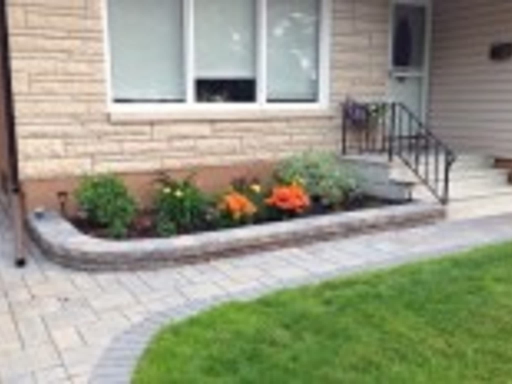 photo RF Landscaping