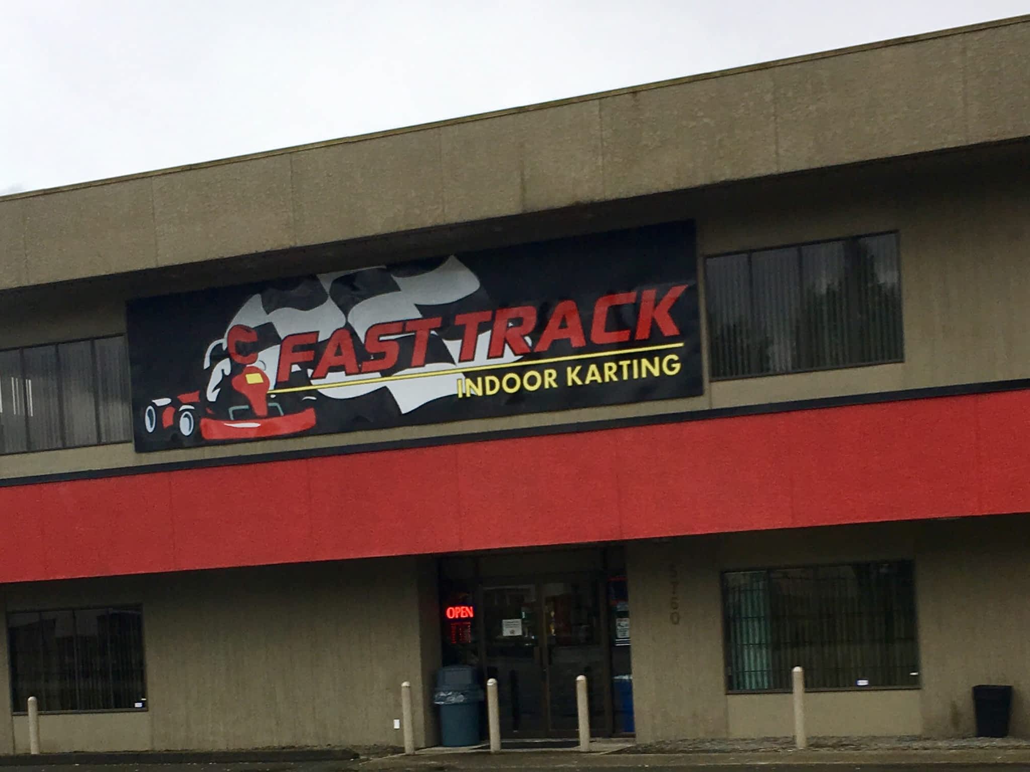 photo Fast Track Indoor Karting Inc