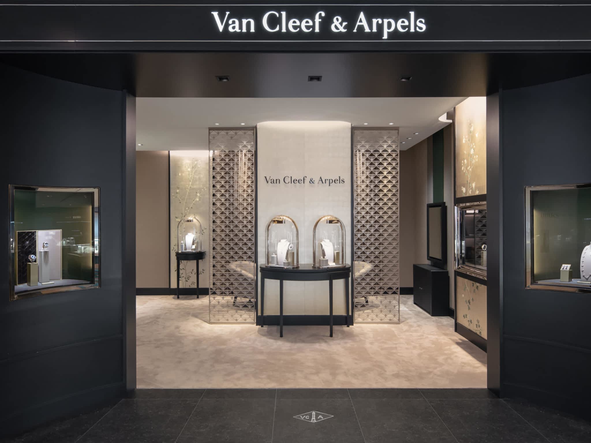 photo Van Cleef & Arpels (Toronto - Birks) - CLOSED