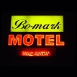 Bo-Mark Motel - Motels