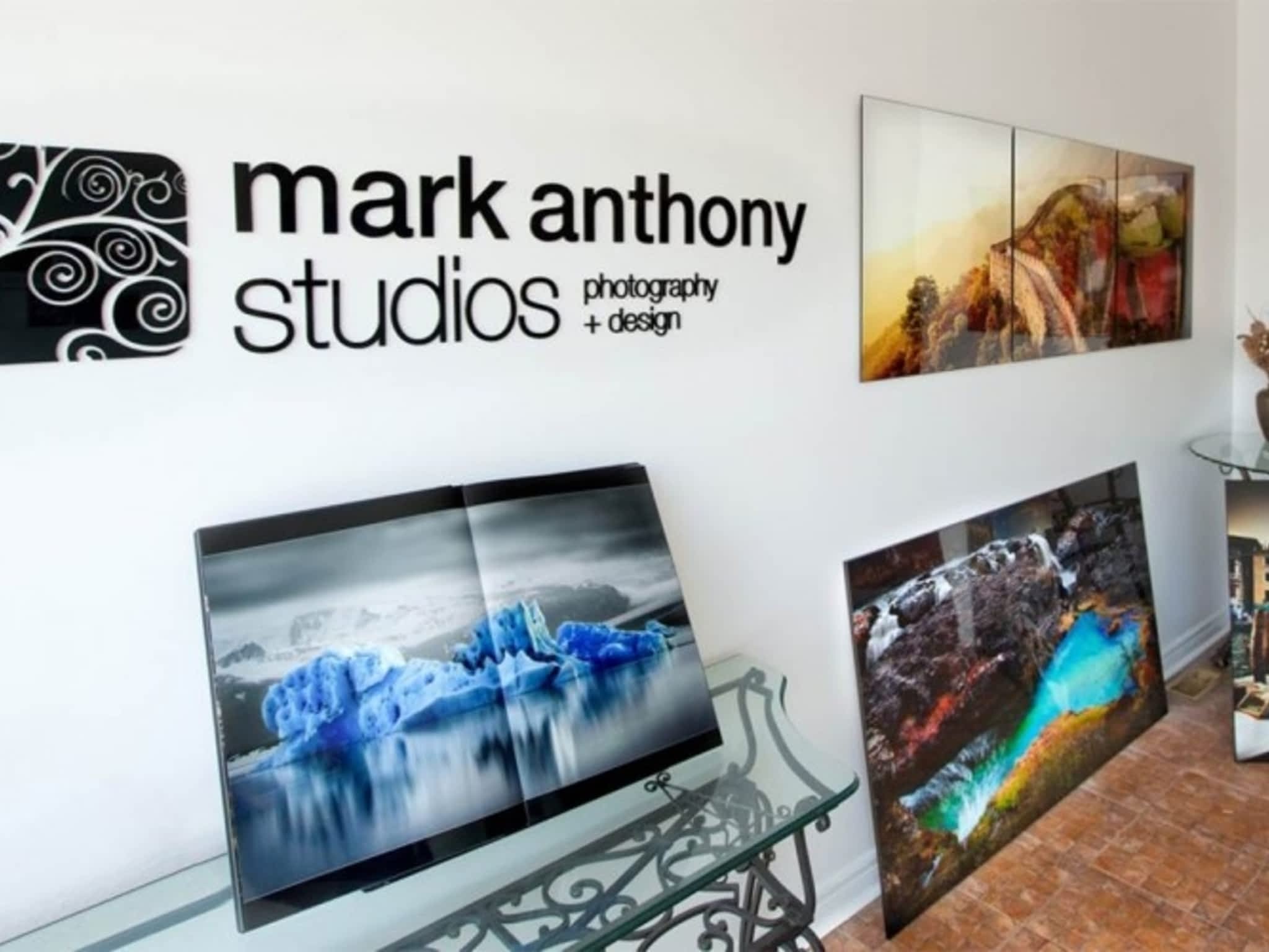 photo Mark Anthony Studios