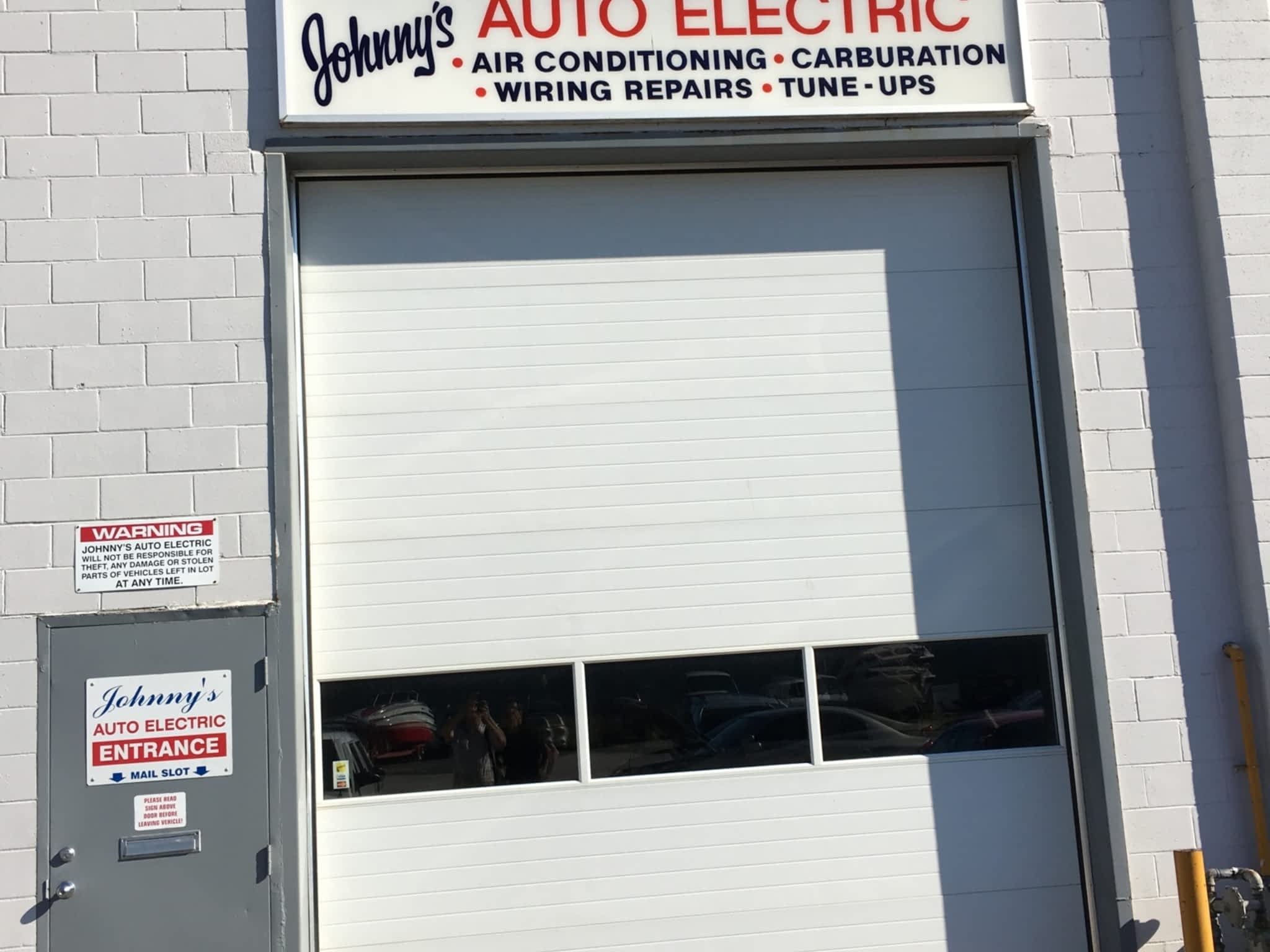 photo Johnny's Auto Electric