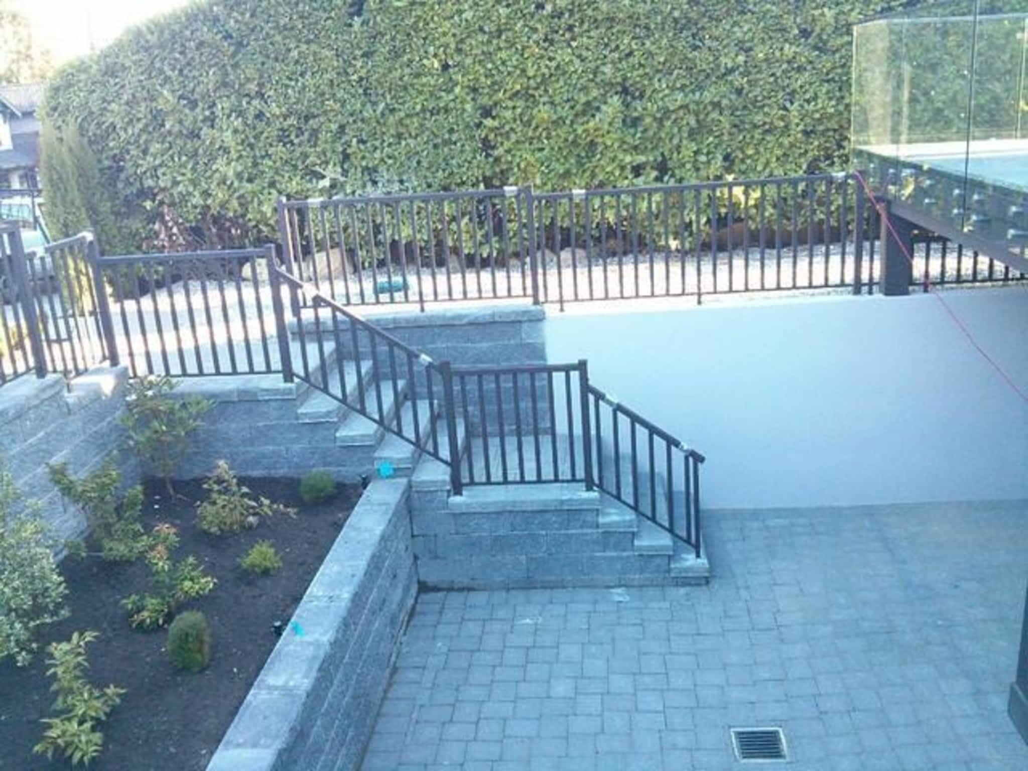 photo Devgon Alluminum Railing And Gates