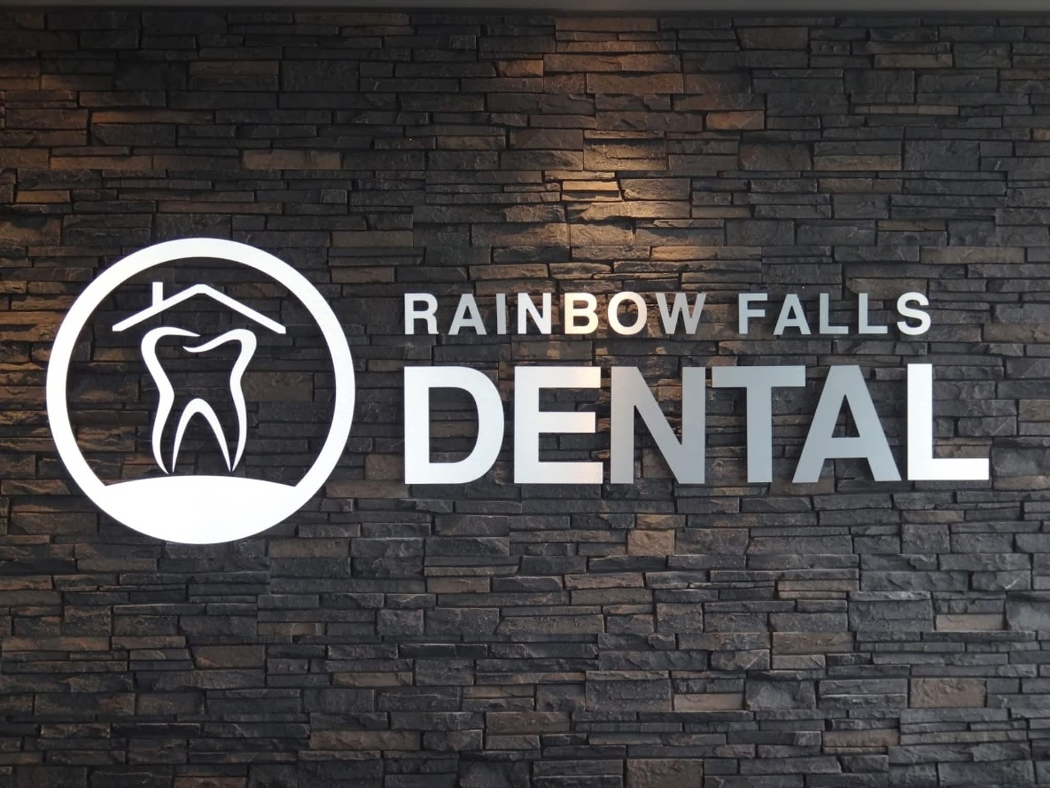photo Rainbow Falls Dental