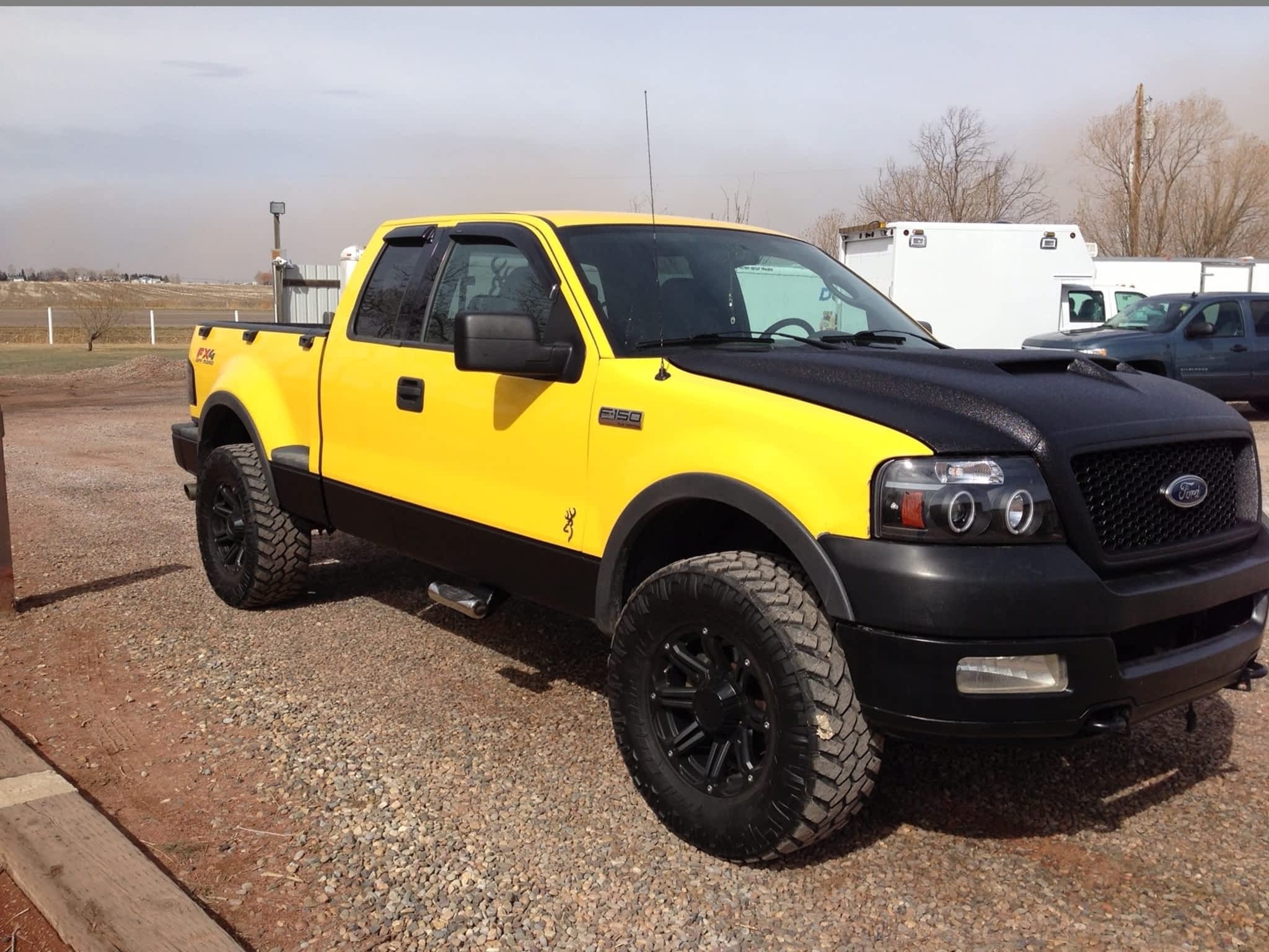 photo Armadillo Coatings Lethbridge