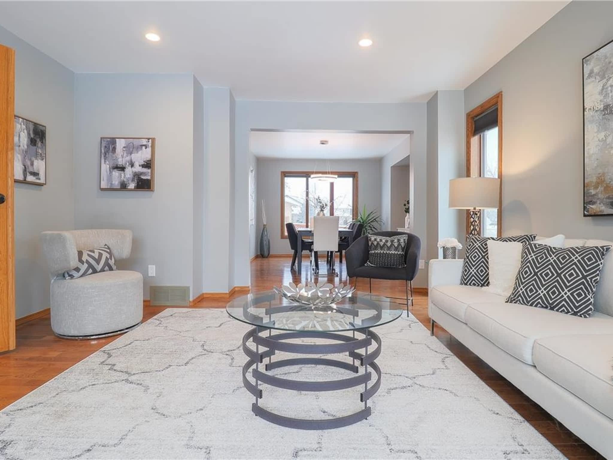 photo Connected Painting