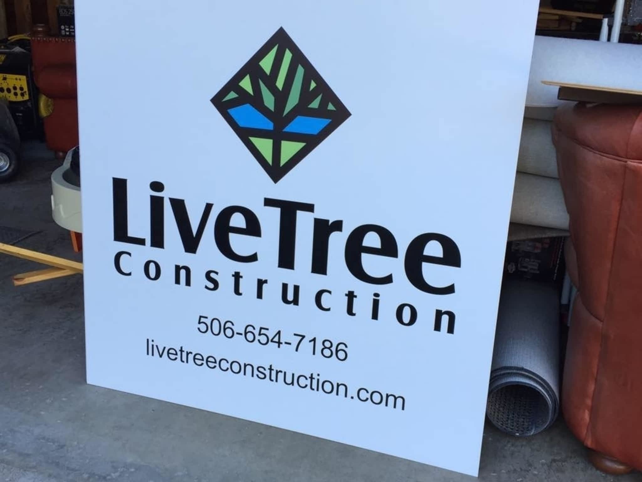 photo Live Tree Construction