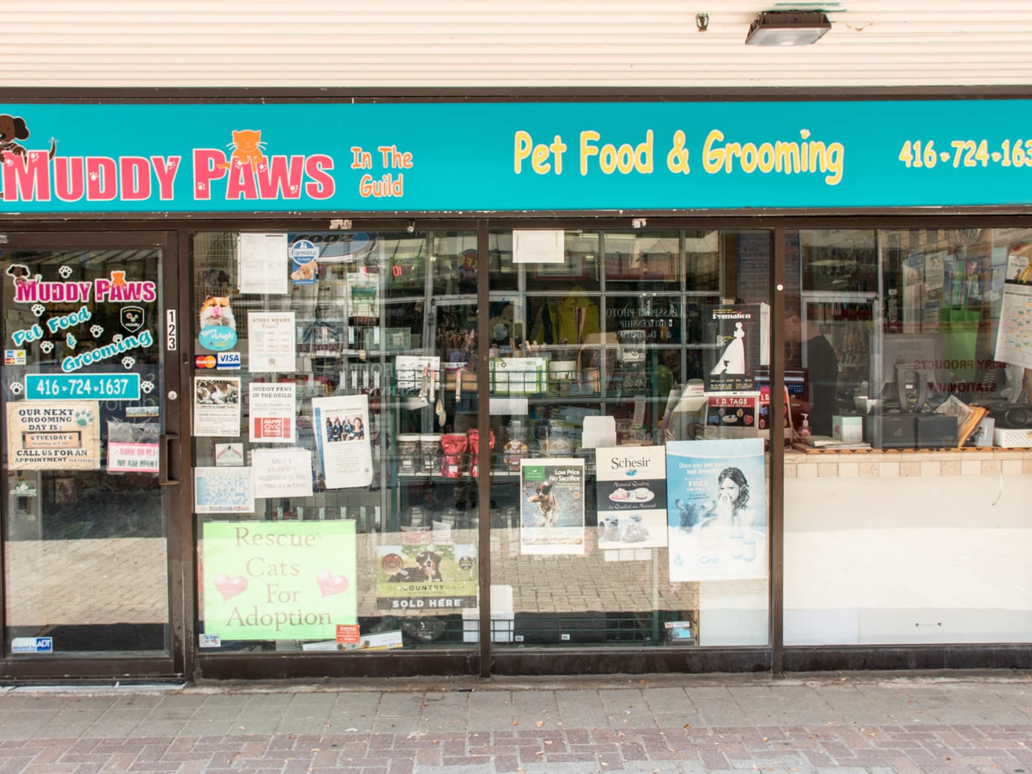 photo Muddy Paws Pet Food & Grooming Salon