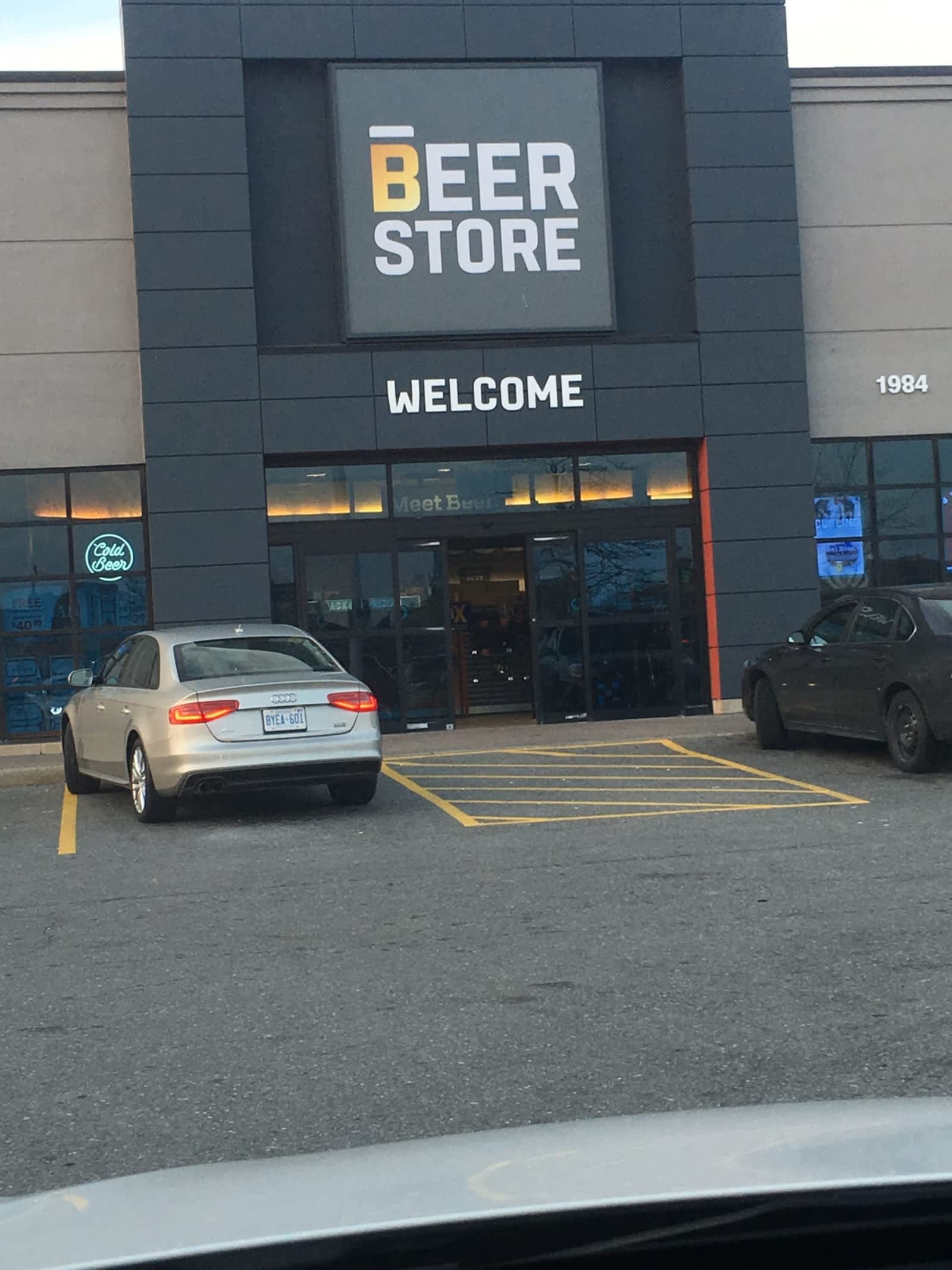 The Beer Store 1984 Baseline Rd, Ottawa, ON