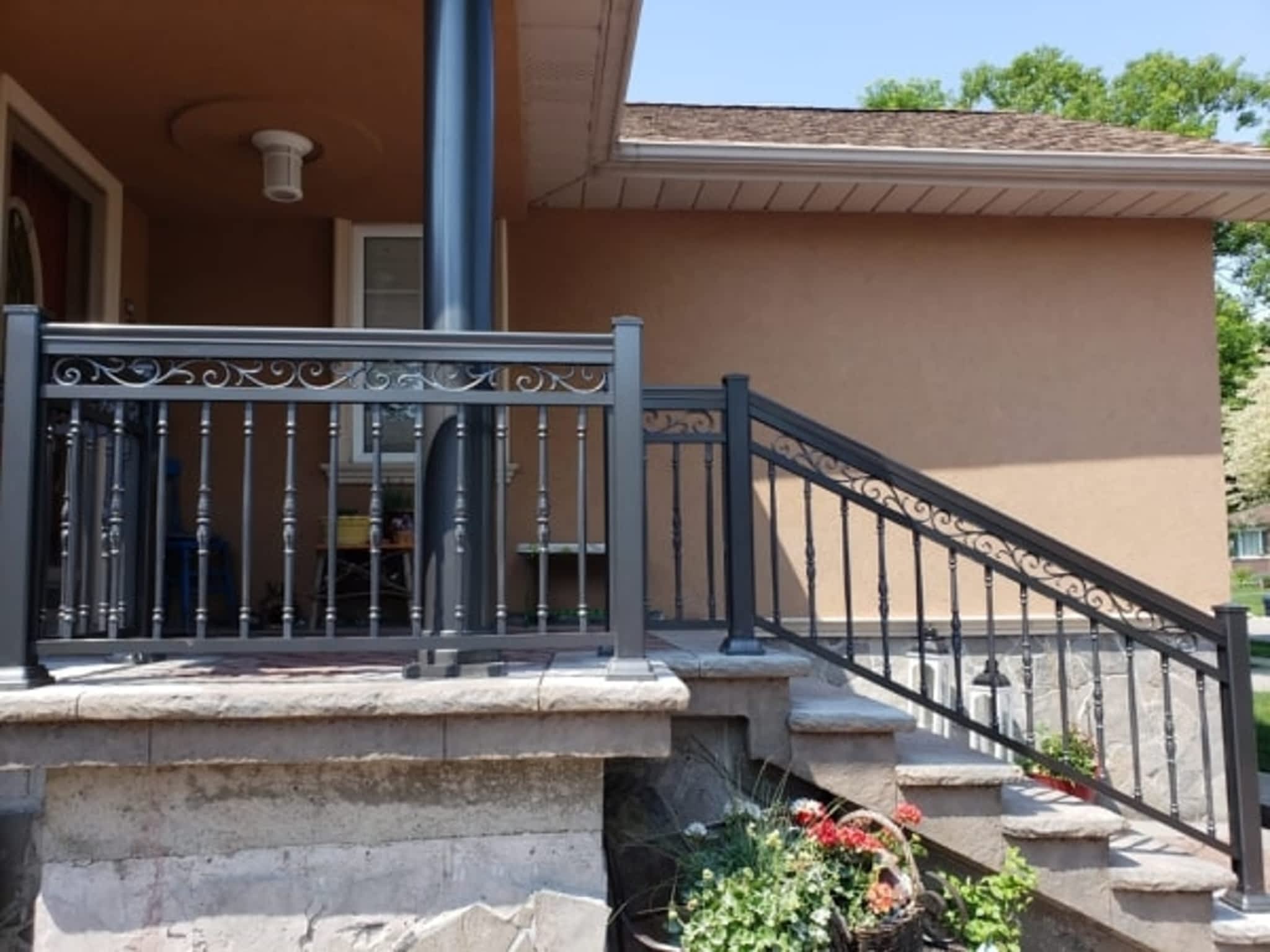 photo TG Aluminum Railings Inc