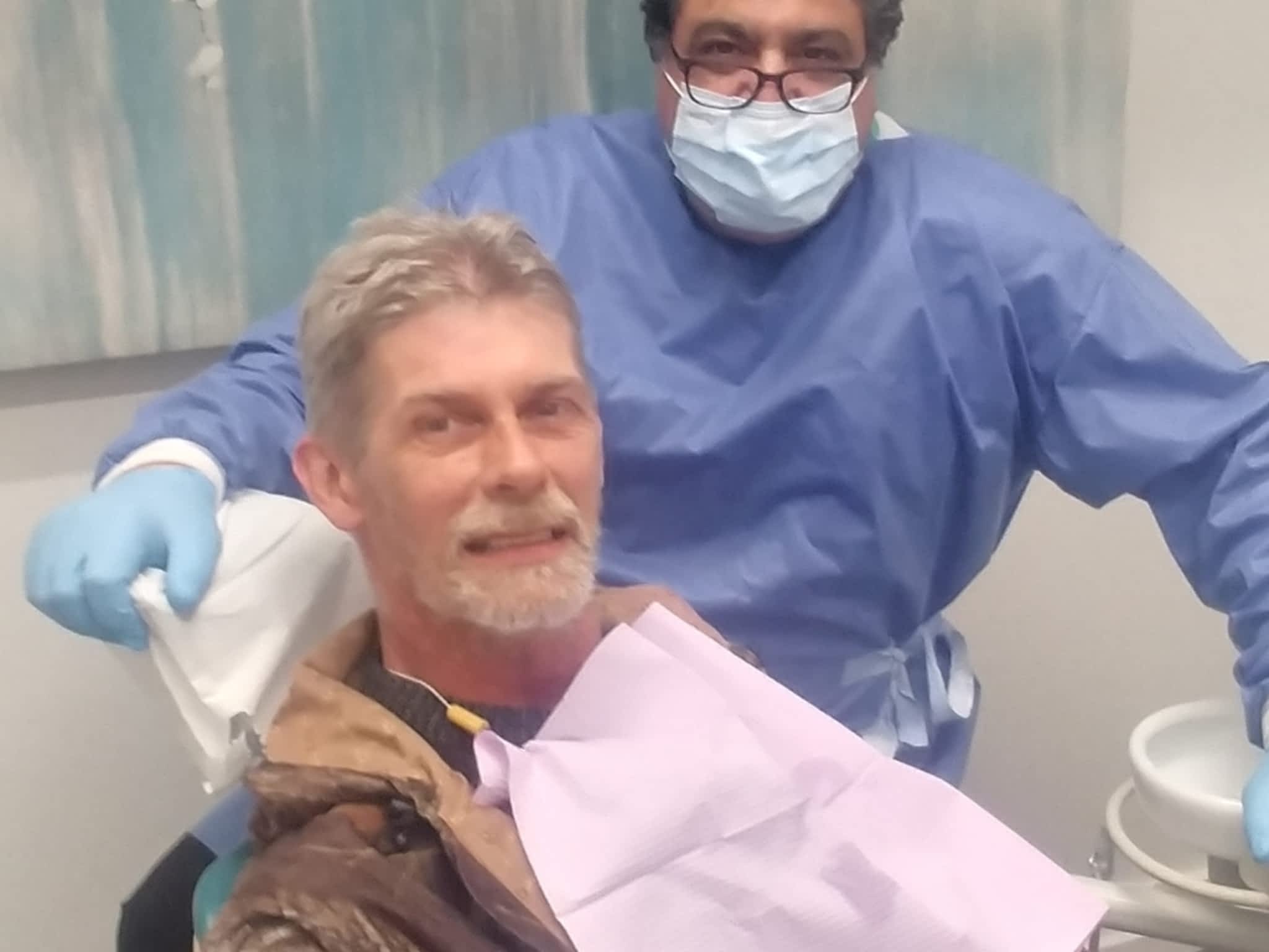 photo Bite-Rite Denture Clinic