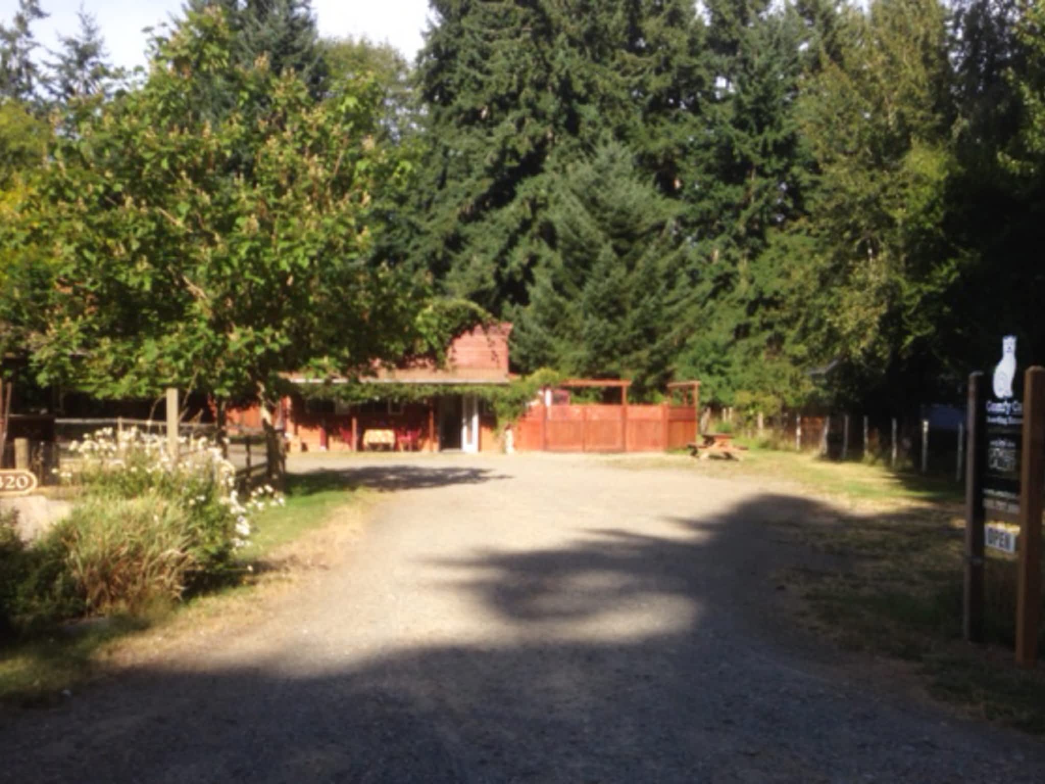 Comfy Cat Kennel Qualicum Beach, BC 5320 Island Hwy W Canpages