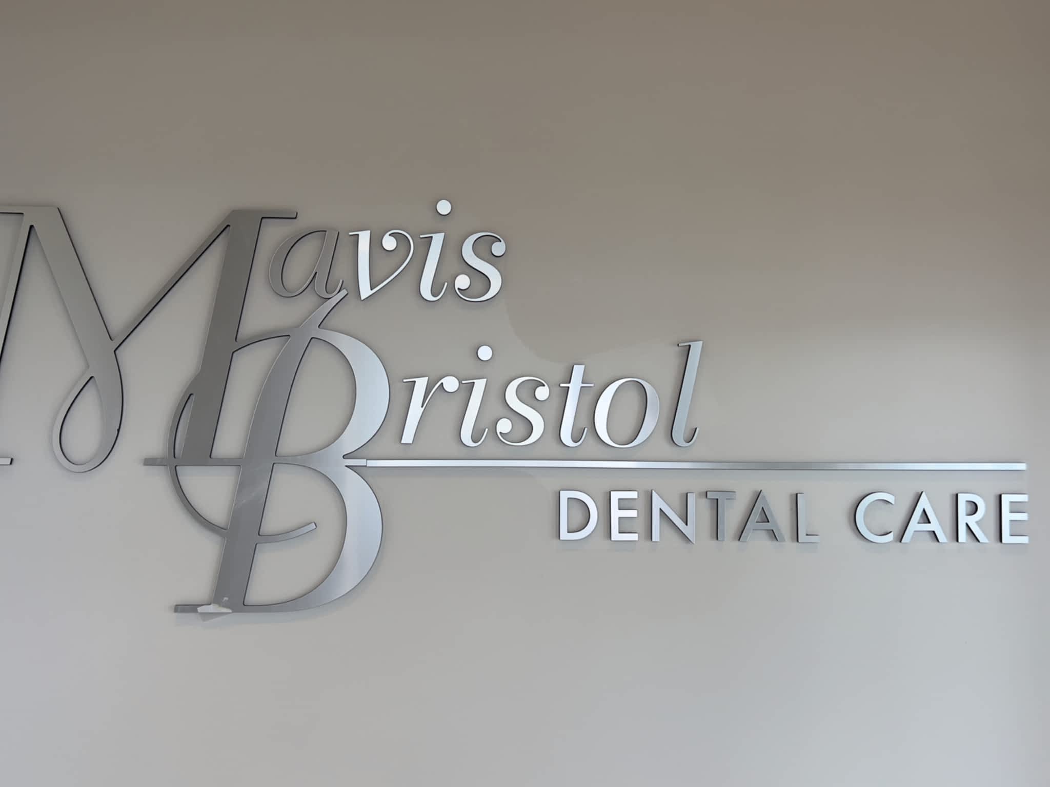 photo Mavis Bristol Dental Care