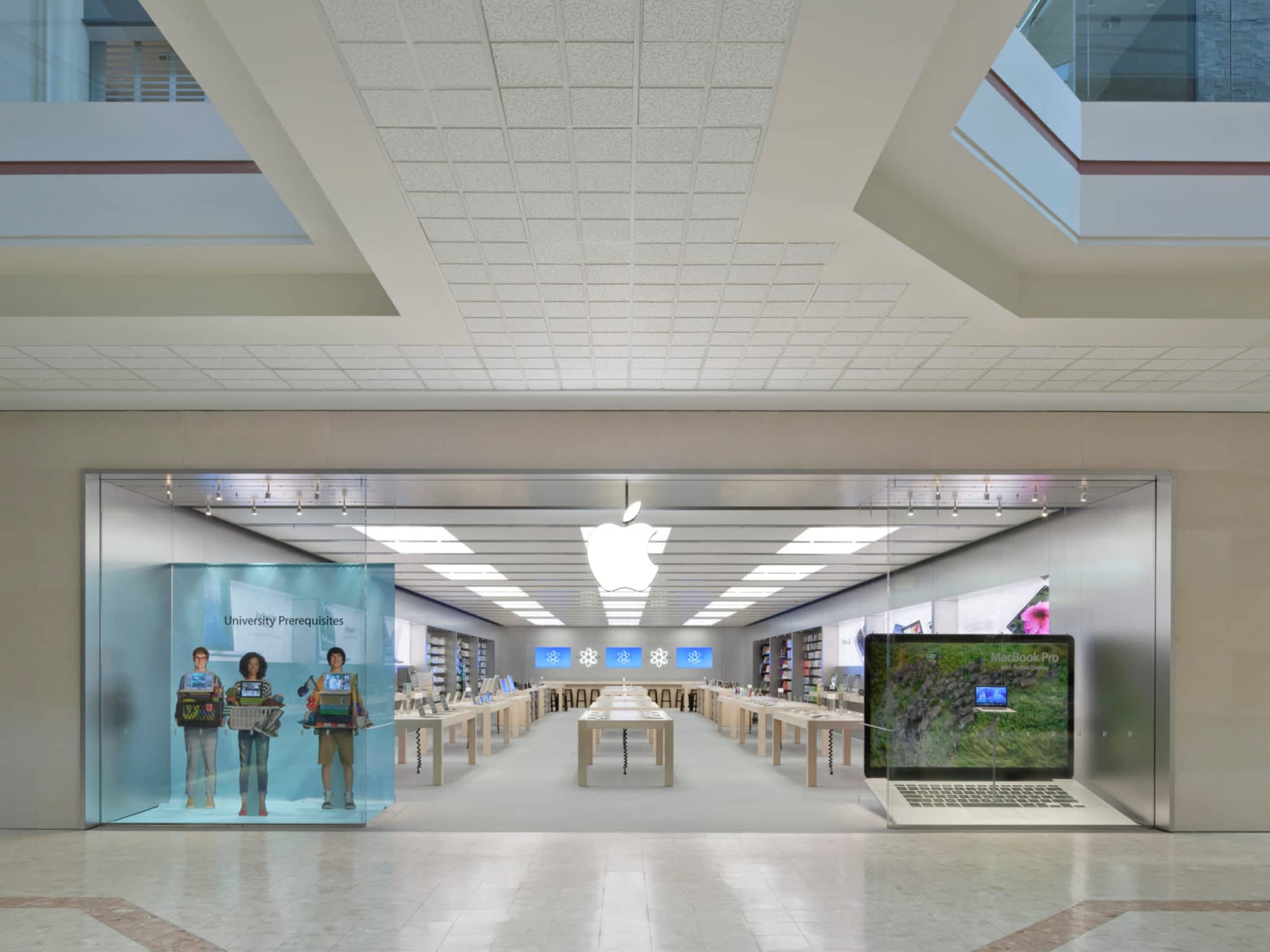 photo Apple Bayshore Shopping Centre