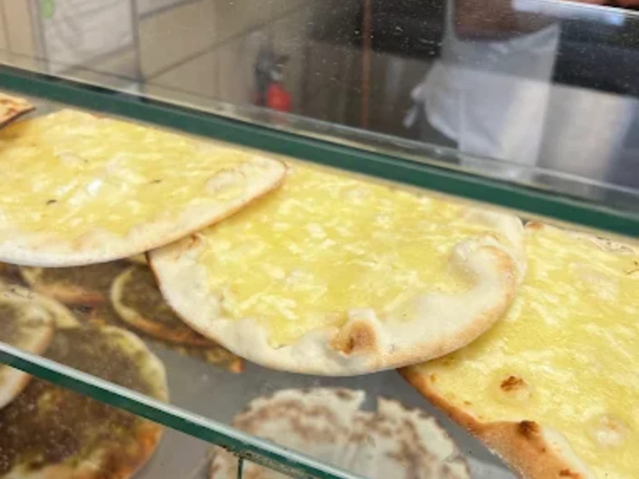 photo Farhat's Bakery