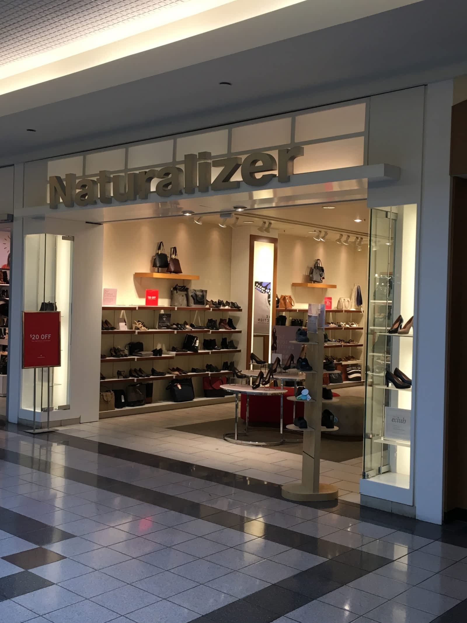 the naturalizer shoe store