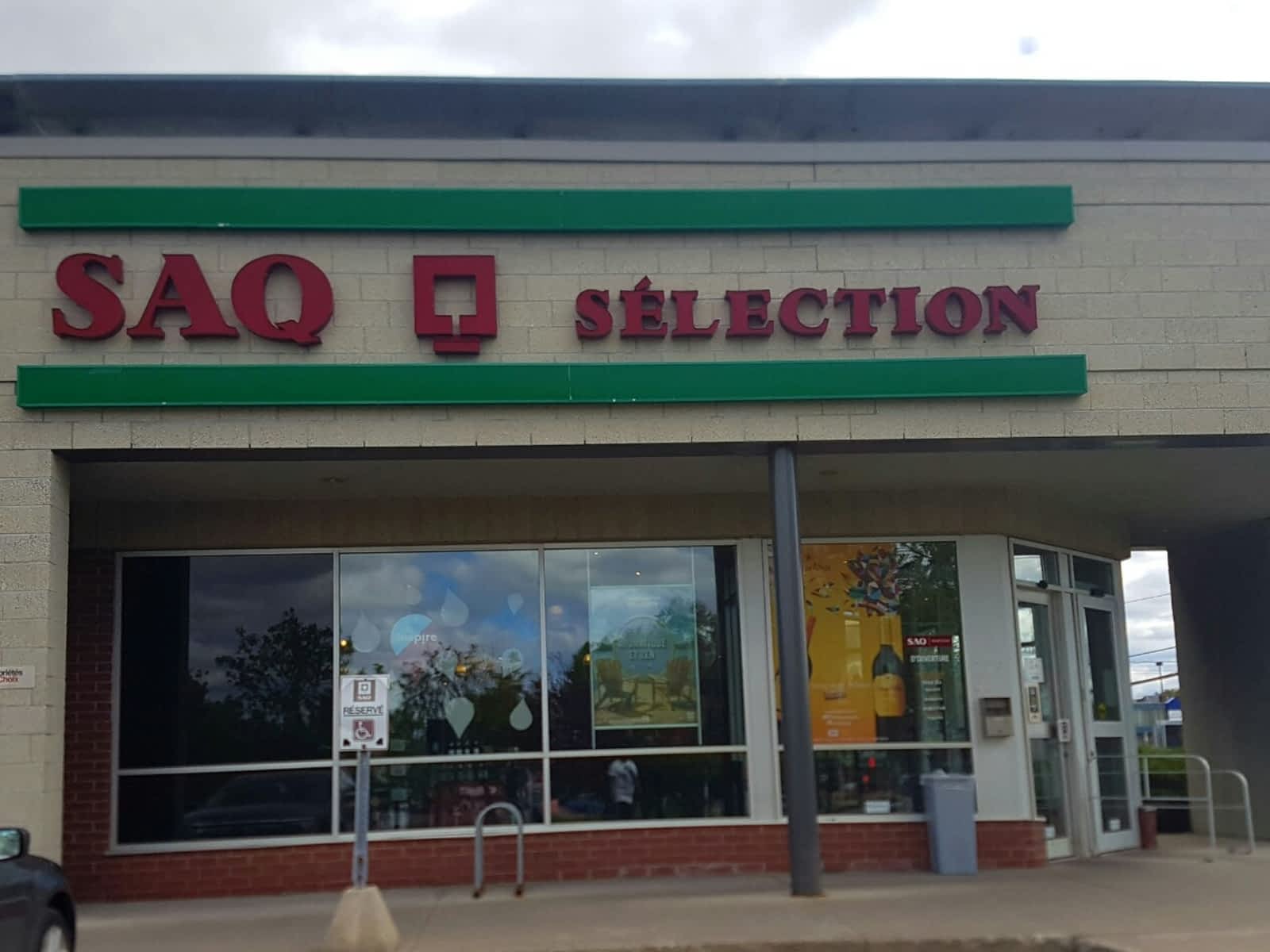 SAQ Sélection Horaire d'ouverture 4777, boul SaintJean