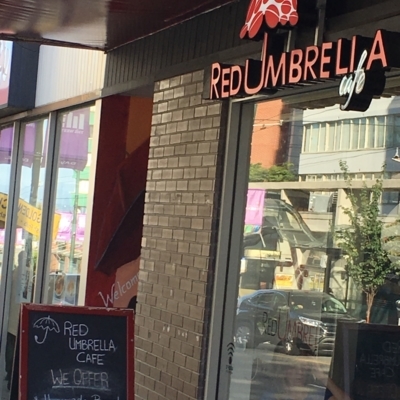 Red Umbrella Cafe - Poisson et frites
