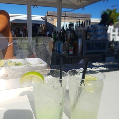 Cabana Pool Bar - Bars