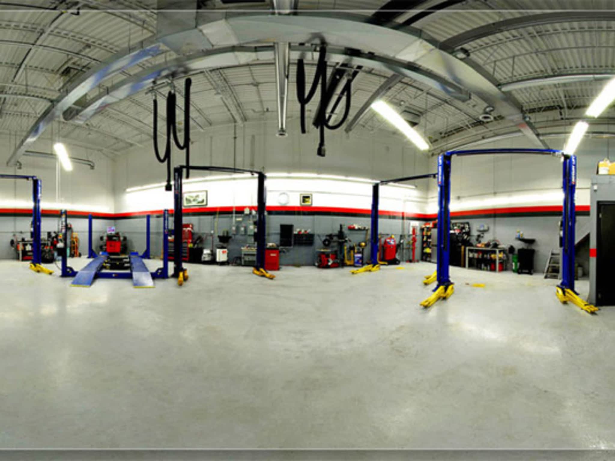 photo Bullock City Auto Service Inc., 156 Bullock Drive, Unit 8-9, Markham Ontario L3P 1W2