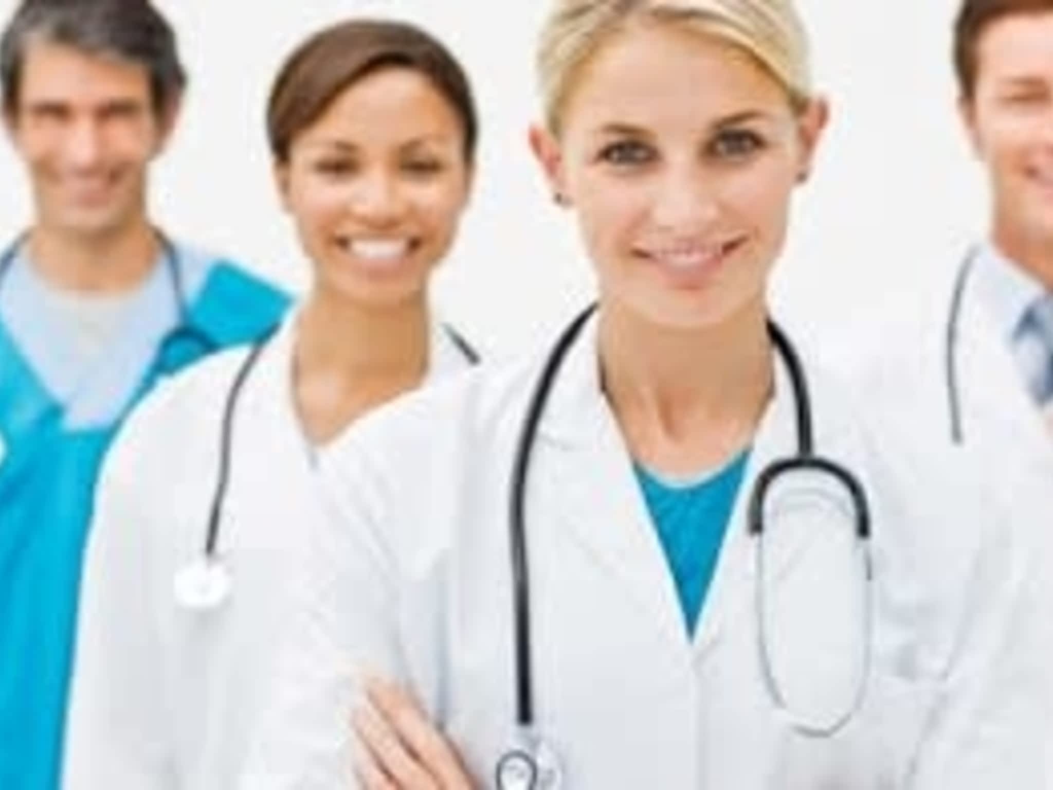 photo Medicentres Country Hills Family Care Clinics