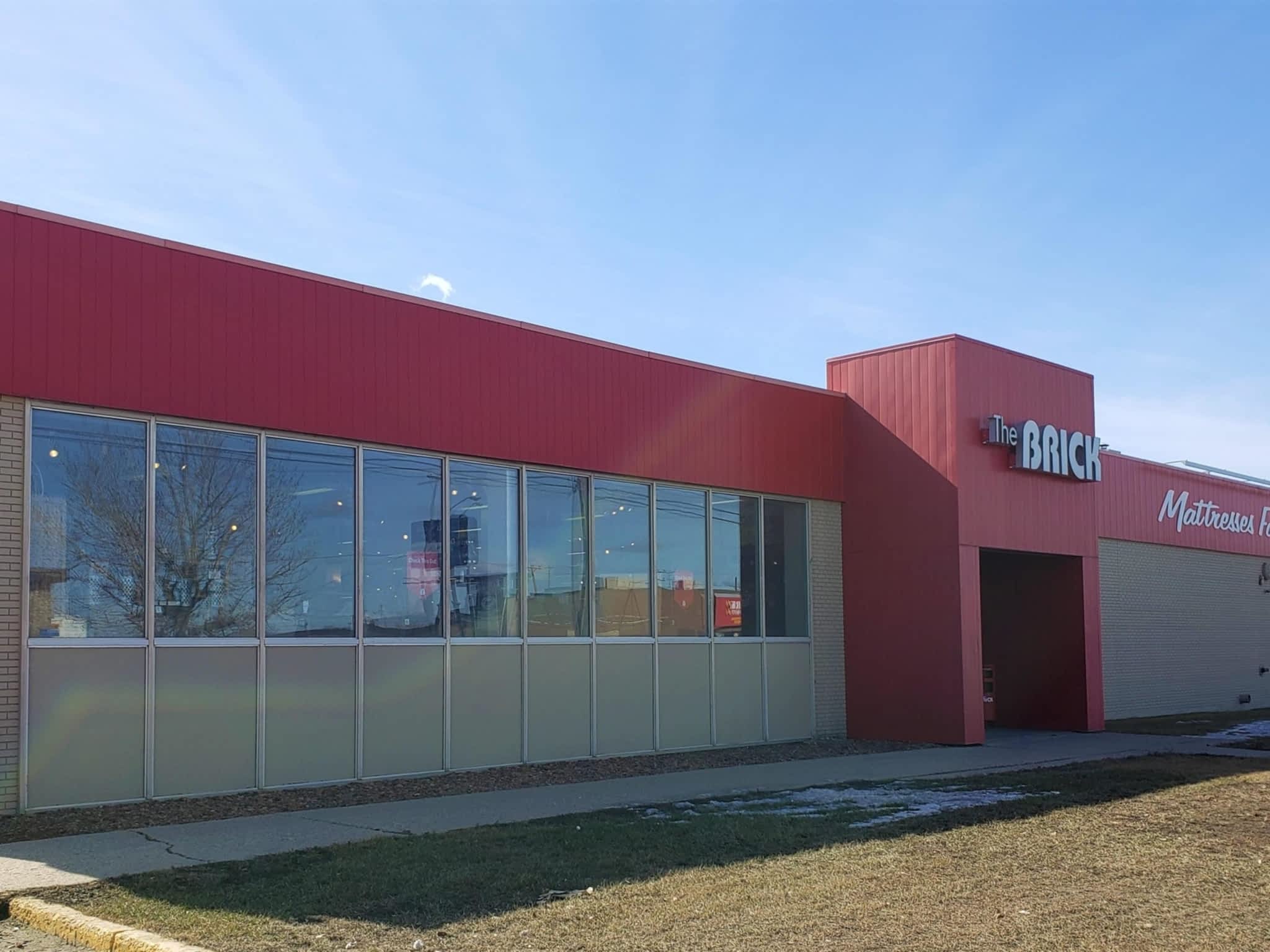 photo The Brick and The Brick Outlet