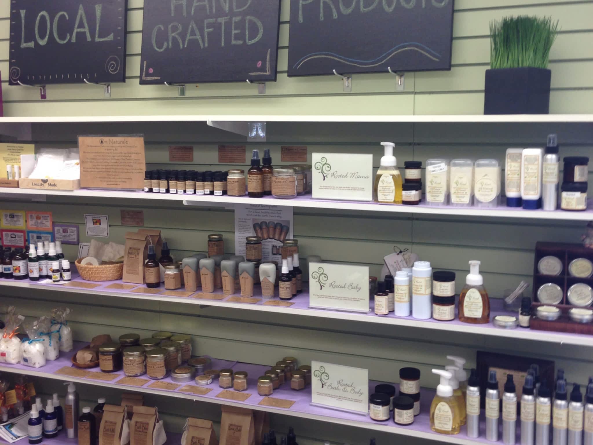 photo Anna's Vitamins Plus Ltd