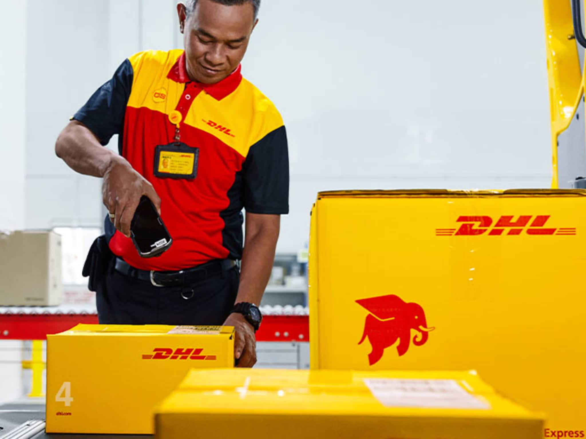 photo DHL Express Corporate Office and ServicePoint