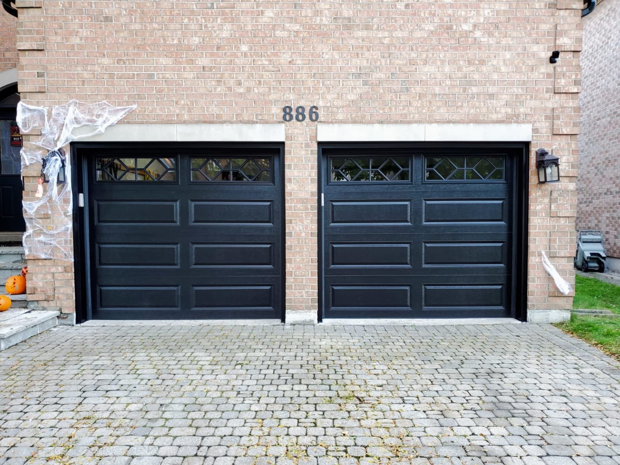 photo Motion Garage Doors