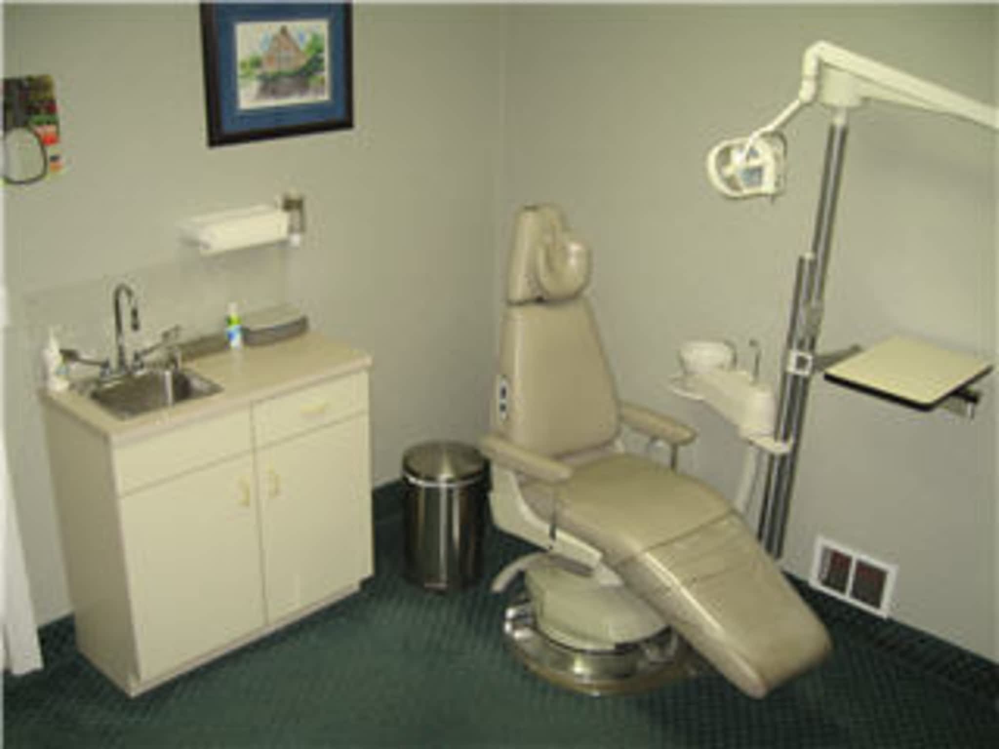 photo Zimmerman Denture Clinic