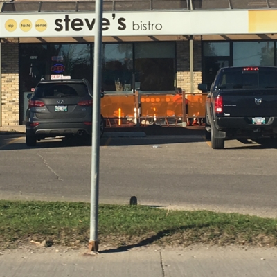 Steve's Bistro - Restaurants