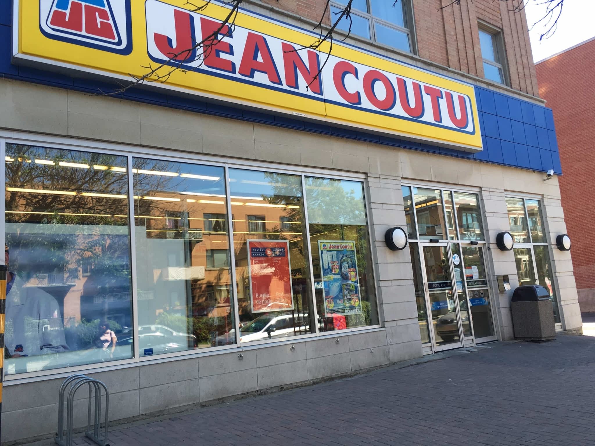 photo Jean Coutu Michel Bougie & Joëlle Wizman (Affiliated Pharmacy)