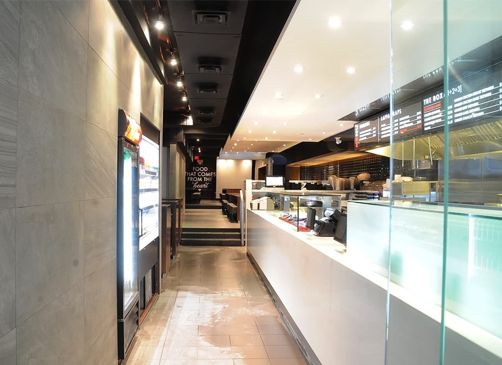 Me Va Me Kitchen Express Menu Hours Prices 240 Queen St W