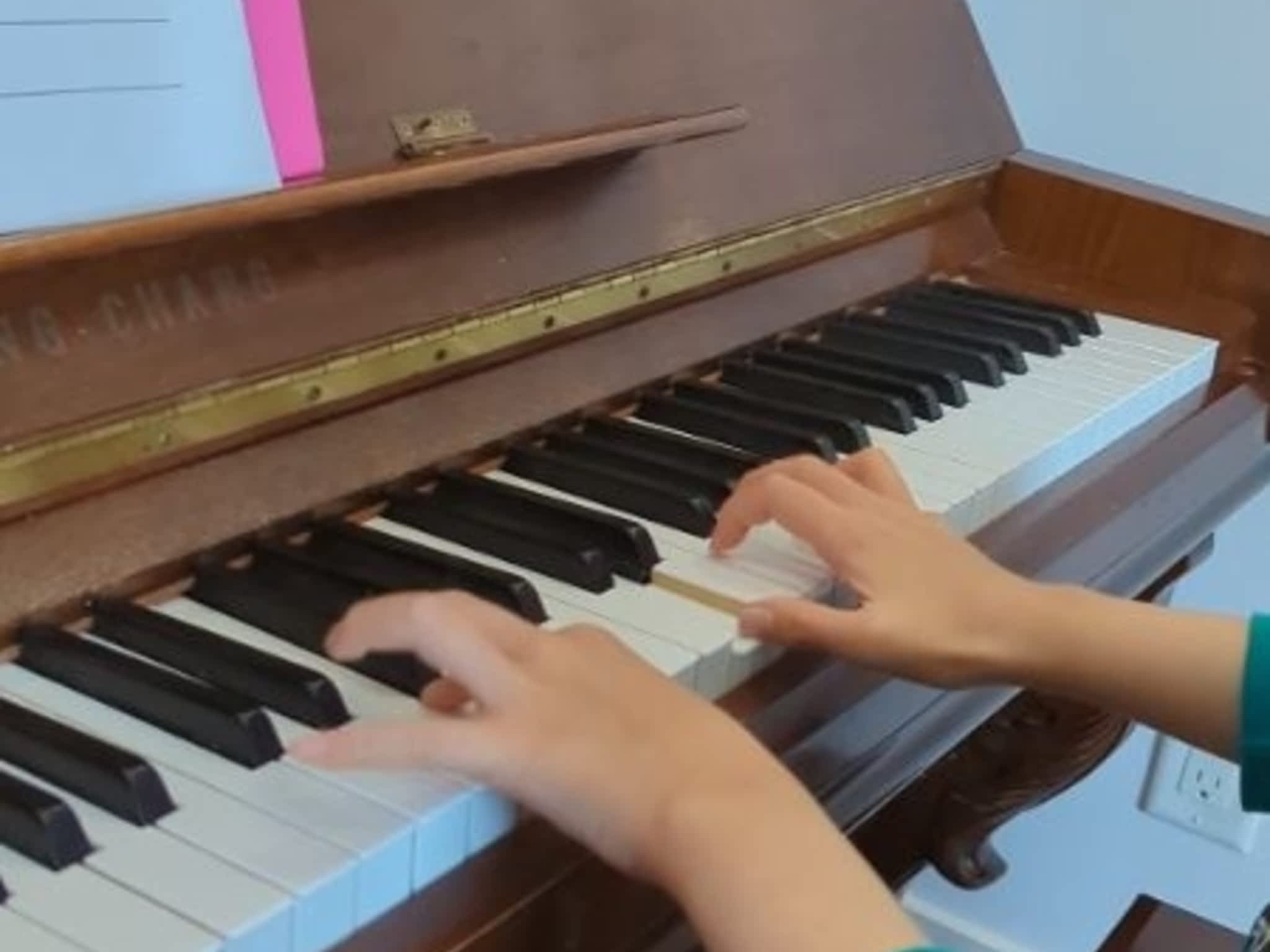 photo Chris Sagard Piano Teacher