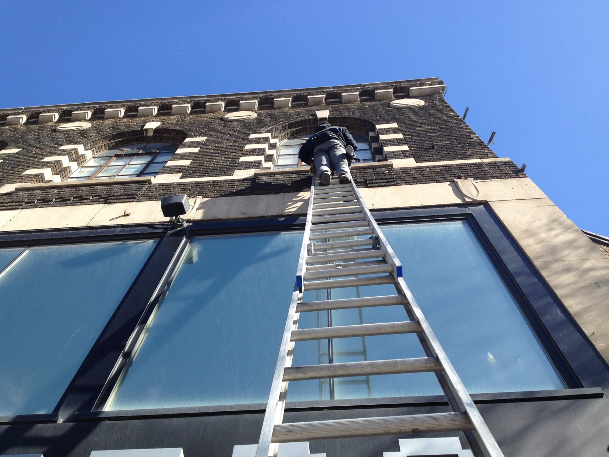 photo Glisten Window Cleaning