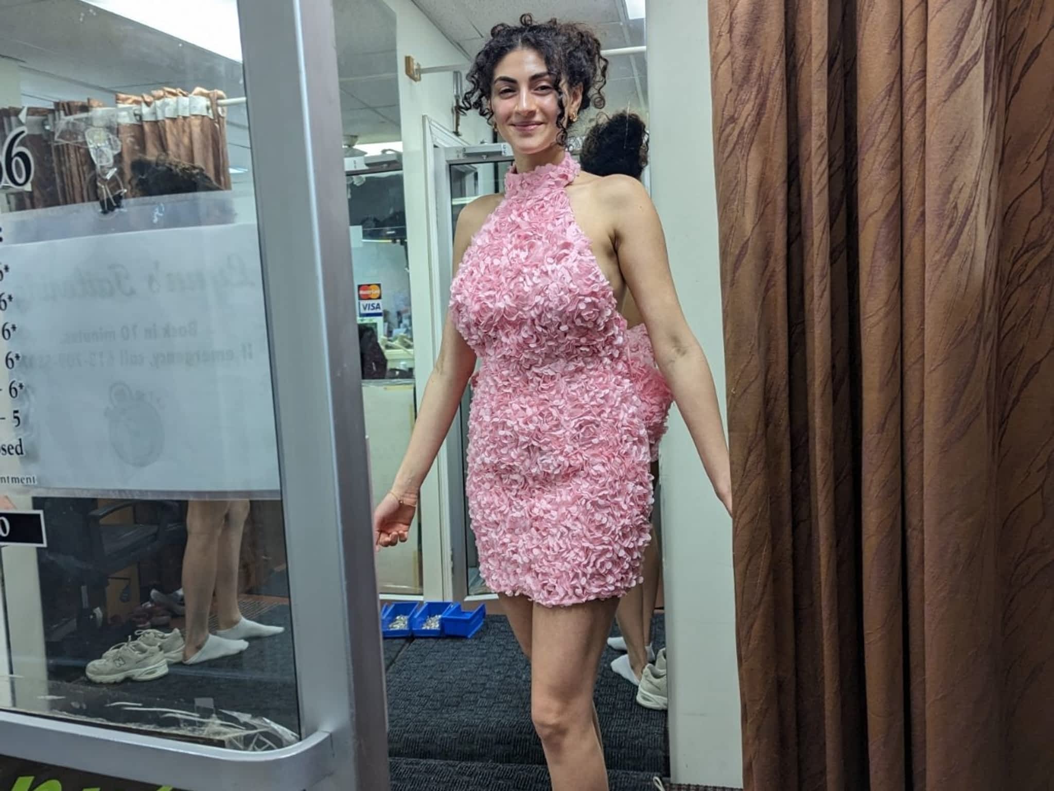 photo Lynn's Tailoring