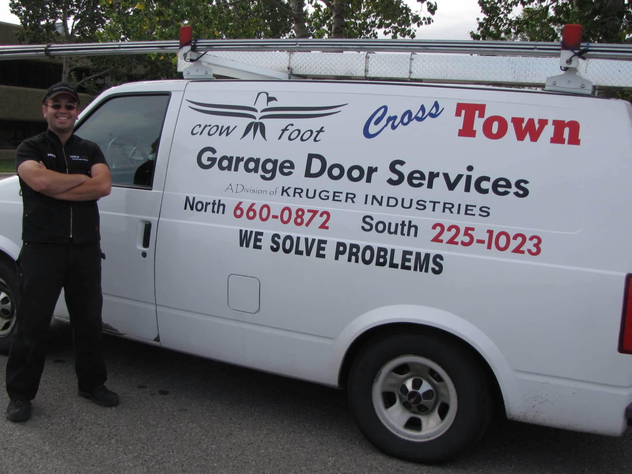 photo Crowfoot & Cross Town Garage Door Services