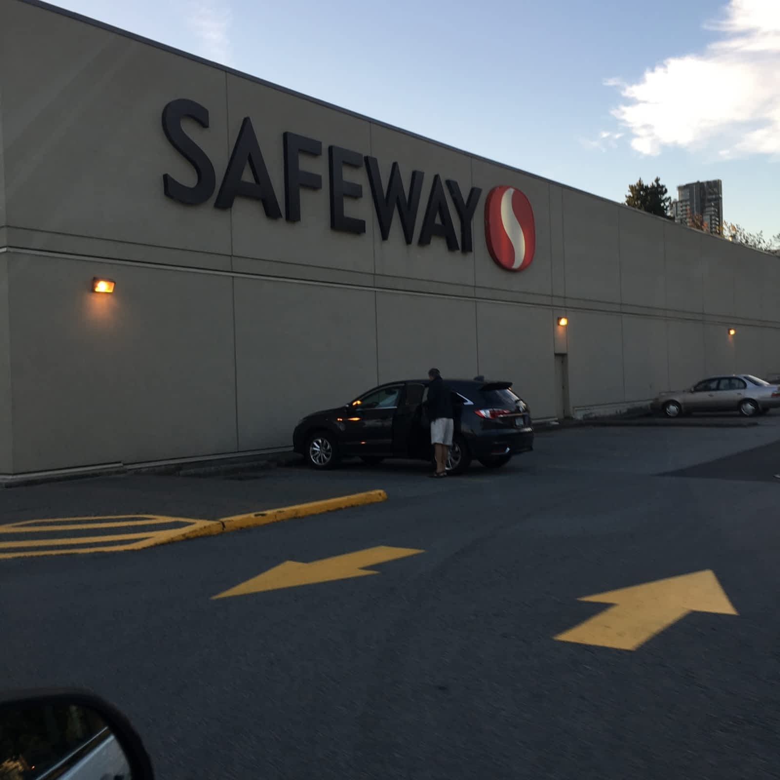 Safeway Opening Hours 100 3025 Lougheed Hwy Coquitlam BC   Safeway Storefront 3 