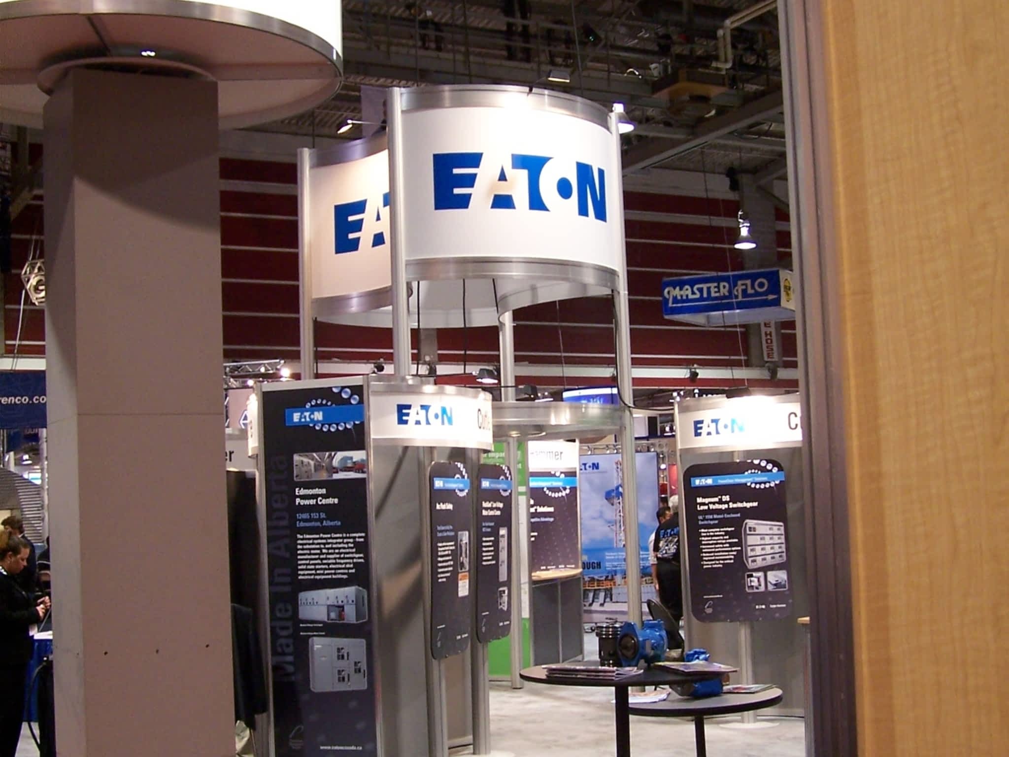 photo Axis Installations Inc